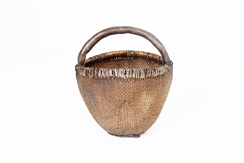 Vintage Apple Basket-0